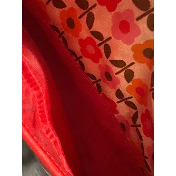 Vera Bradley Hobo Purse Frill Hotsy Totsy Collection Red Trim Waterproof RETIRED - Picture 8 of 15